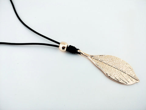 11007-56 Necklace Matte Rose Gold Leaf