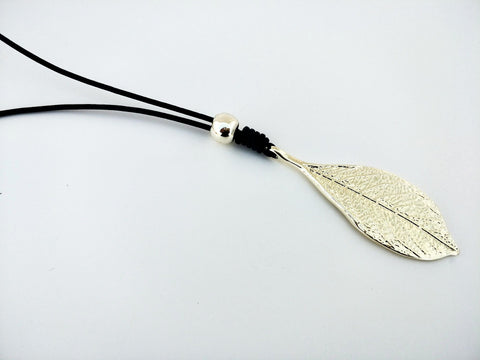 11008-34 Necklace Gold Leaf