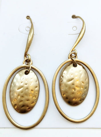 11009-1 Earrings Gold Oval Tribal