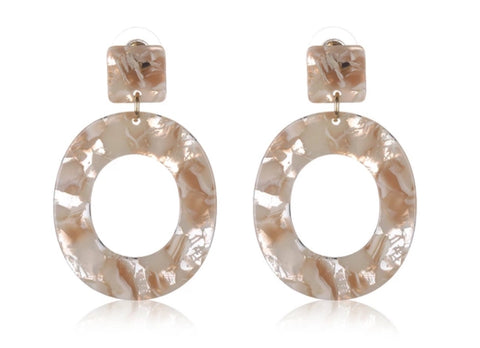 8996-66 Earrings Natural Resin Circles