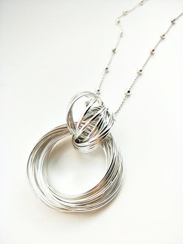 9010 Necklace Silver Bold Circles Long Chain