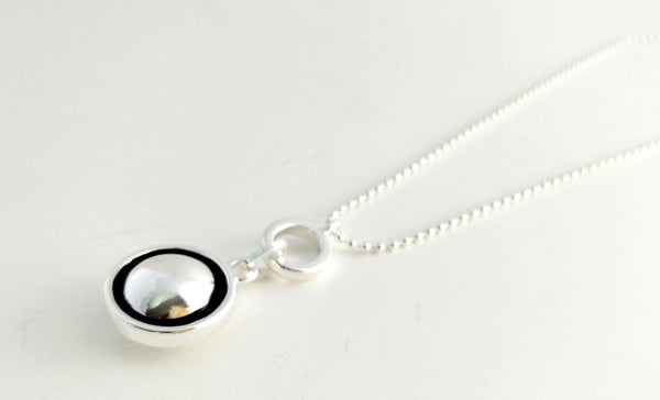 9016-4 Necklace Silver Beads with Crystal Modern Elegance
