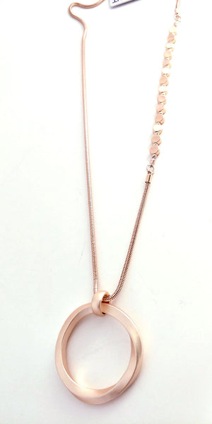 9033 Necklace Matte Rose Deco Circle