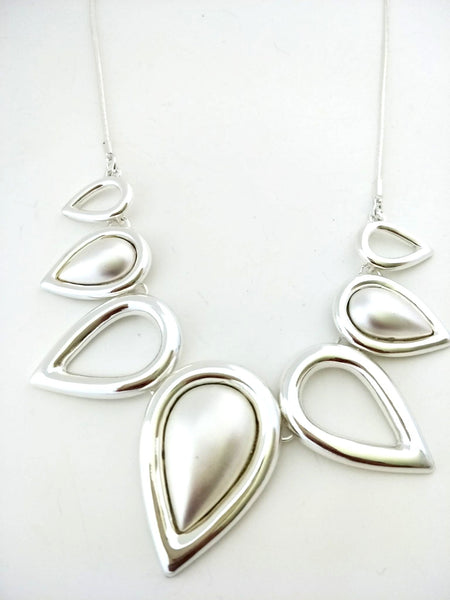 9035-1 Necklace Silver Matte Silver Teardrop