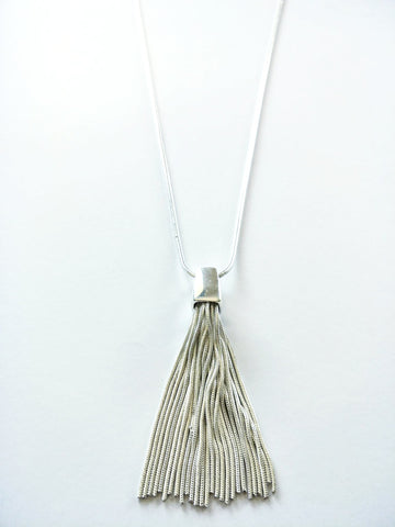 9056-6 Necklace Silver Tassel